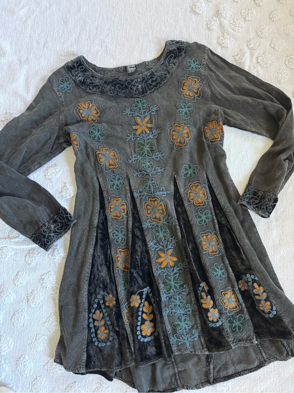 Sacred Threads Boho TUNIC TOP SZ OSFM TIE BACK